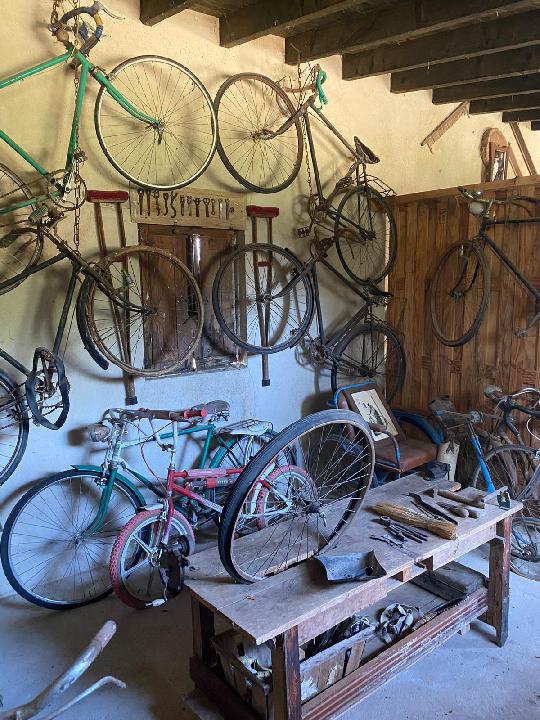 Atrezzo taller de bicicletas