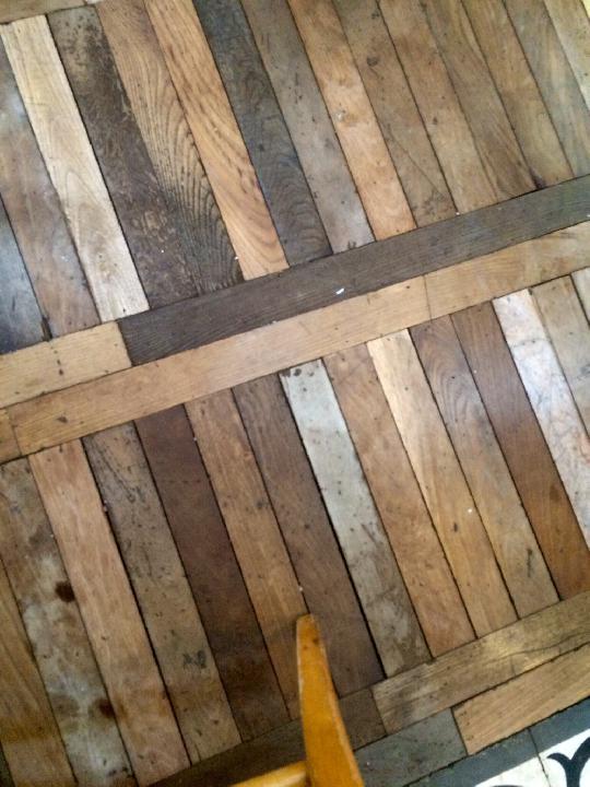 Suelo Tarima de Roble.  antiguo