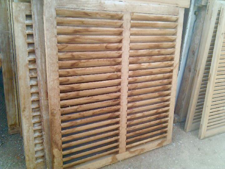 Contraventanas de lamas