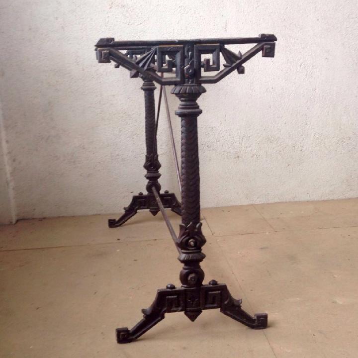 Pie de mesa