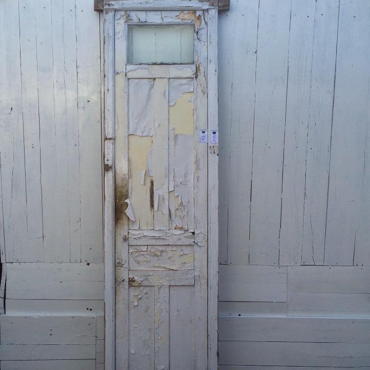 Puerta interior cristalera