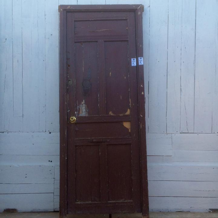 Puerta exterior opaca