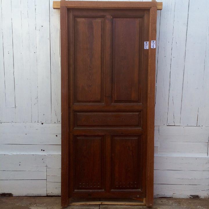 Puerta exterior opaca