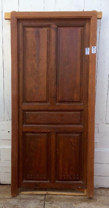 Puerta exterior opaca