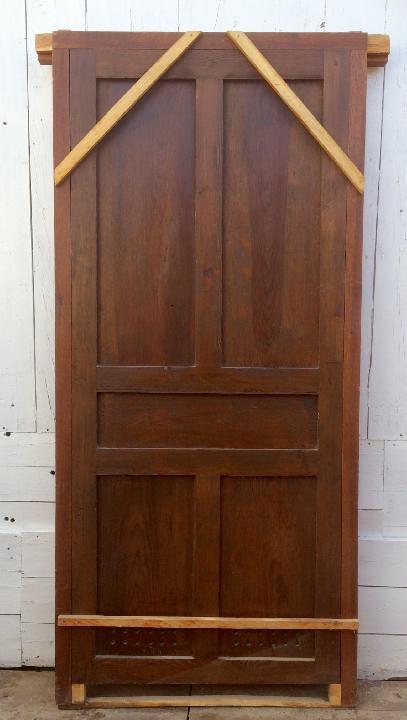 Puerta exterior opaca