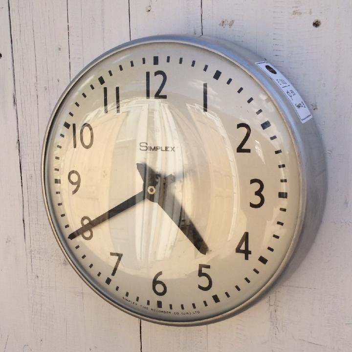 Reloj de pared simples 35