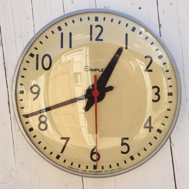 Reloj de pared Simplex 49