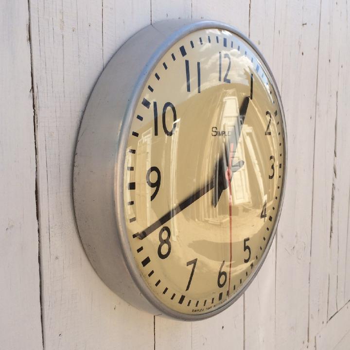 Reloj de pared Simplex 49