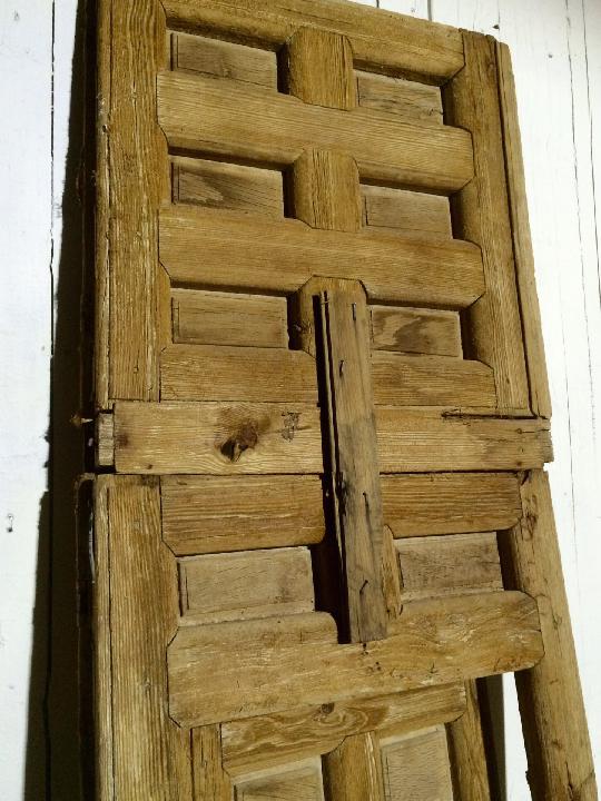 Puerta exterior opaca
