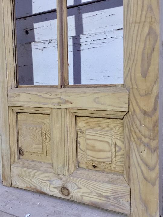 Puerta interior cristalera