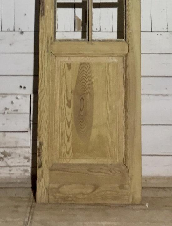 Puerta interior cristalera