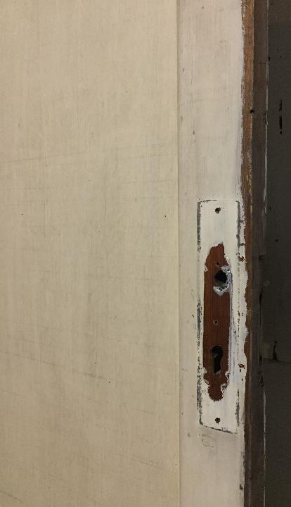 Puerta interior opaca