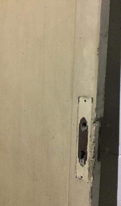 Puerta interior opaca