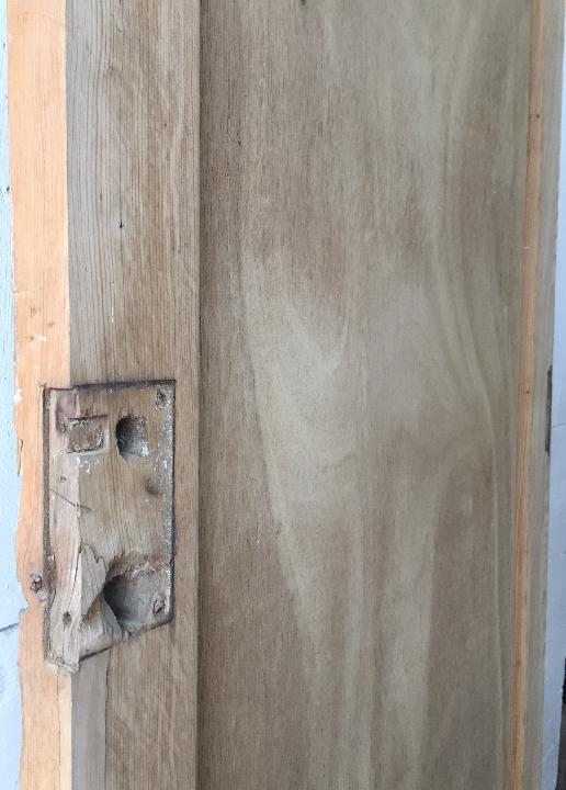 Puerta interior opaca