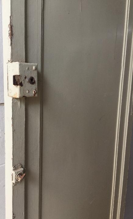Puerta interior opaca