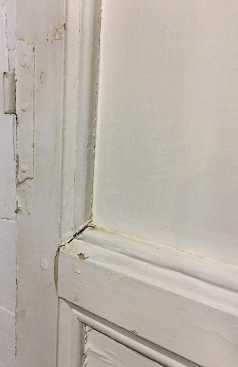 Puerta interior opaca