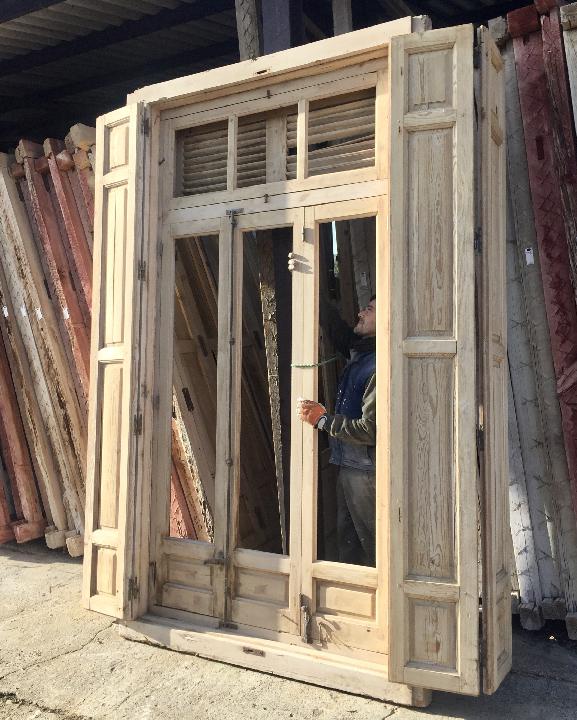 Ventana de 3 hojas con sobreventana