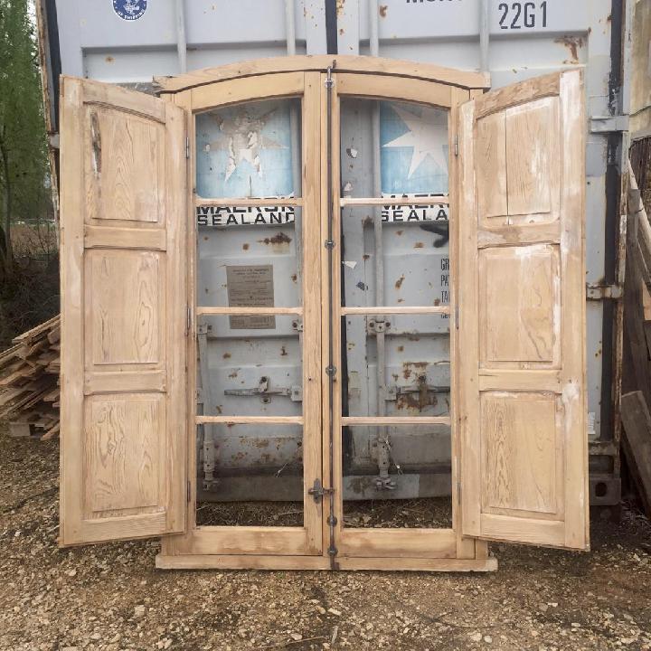 Ventana Huelgas. 