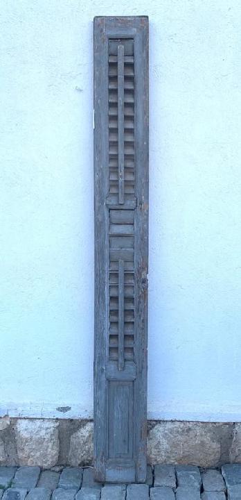 Contraventana de lamas