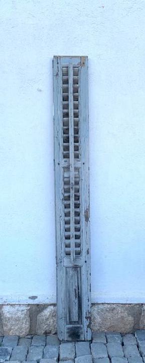 Contraventana de lamas