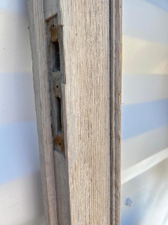 Puerta interior cristalera