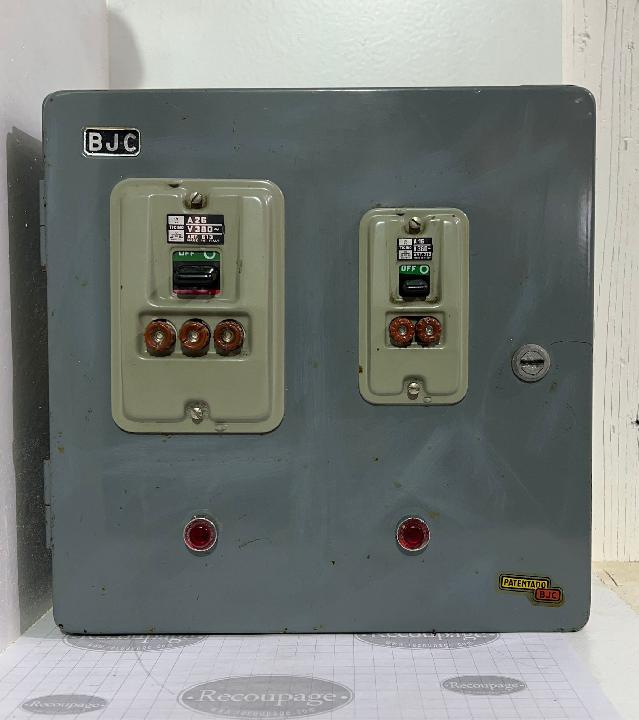 Contador eléctrico BJC. 