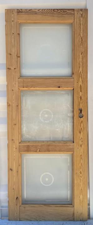 Puerta interior cristalera