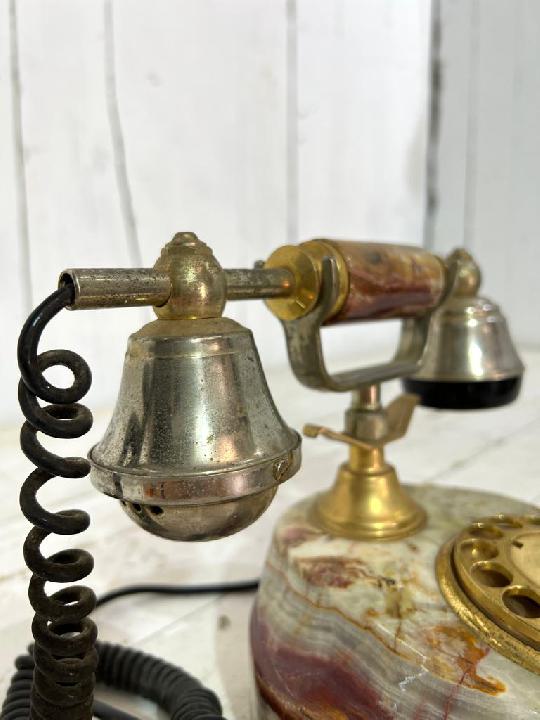 Teléfono