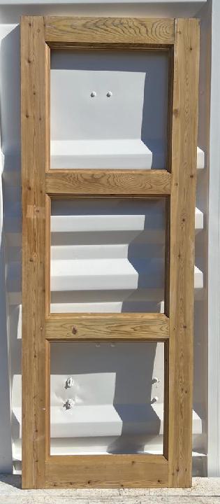 Puerta interior cristalera