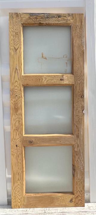 Puerta interior cristalera
