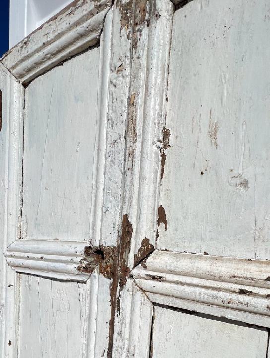 Puerta exterior opaca