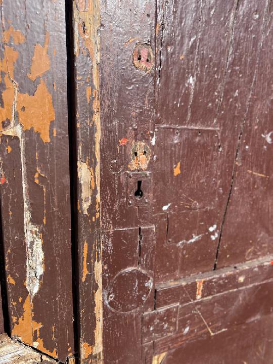 Puerta exterior opaca