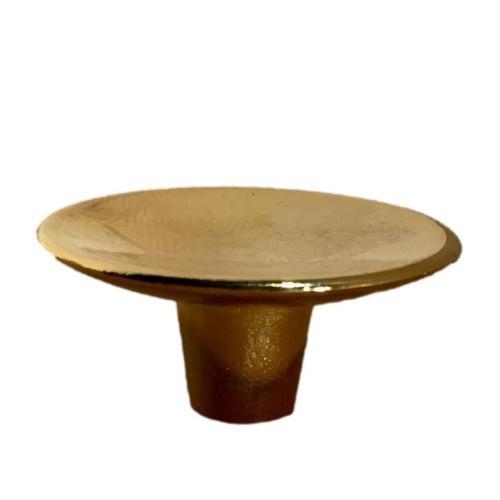 Tirador de botón dorado