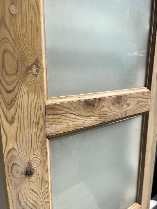 Puerta interior cristalera