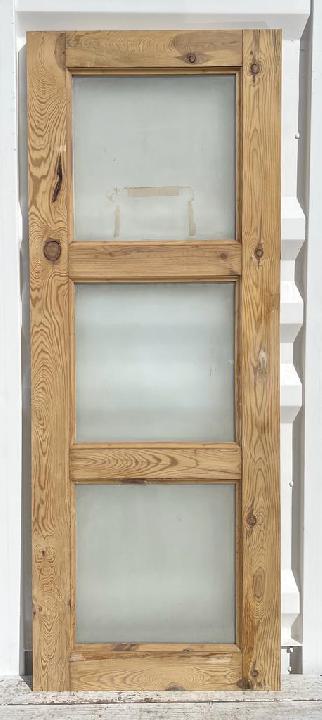 Puerta interior cristalera