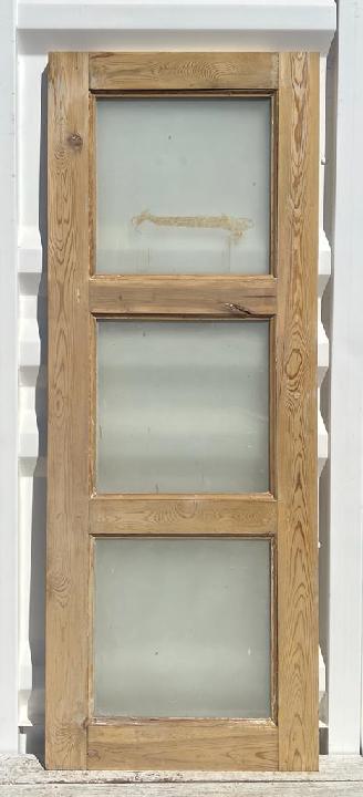 Puerta interior cristalera