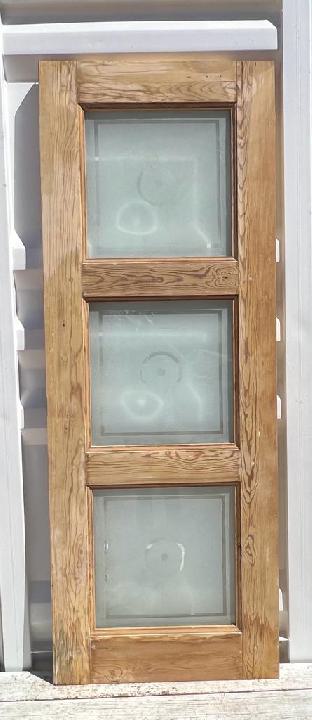 Puerta interior cristalera