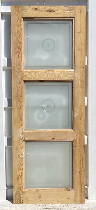 Puerta interior cristalera
