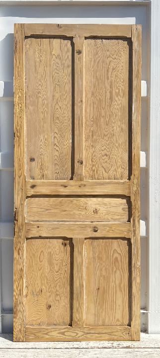 Puerta interior opaca