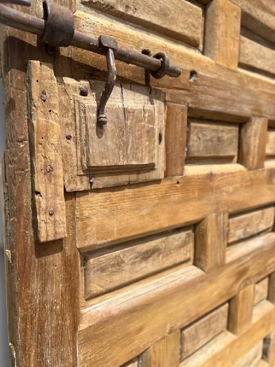 Puerta exterior opaca