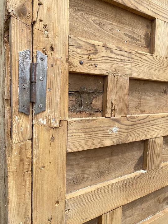 Puerta exterior opaca 