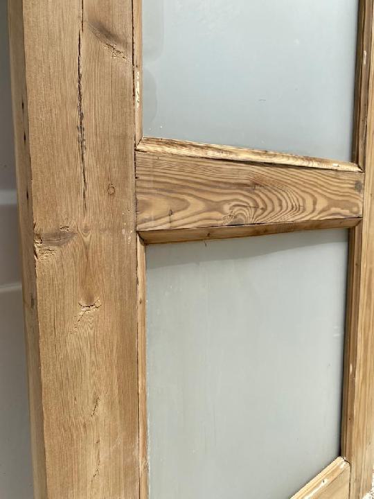 Puerta interior cristalera