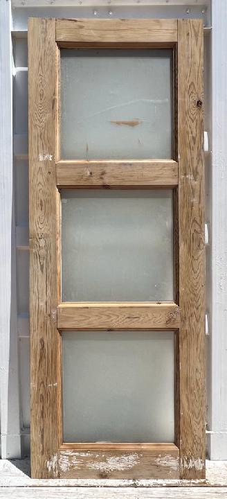 Puerta interior cristalera