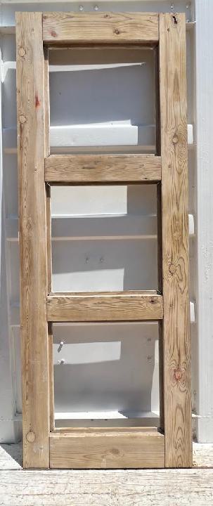 Puerta interior cristalera