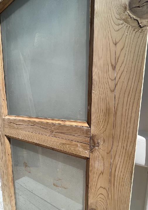 Puerta interior cristalera