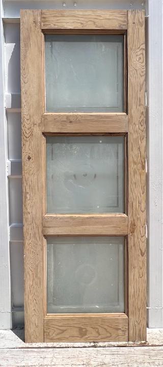 Puerta interior cristalera