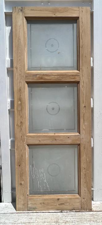 Puerta interior cristalera