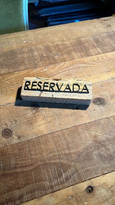 Cartelería reservado