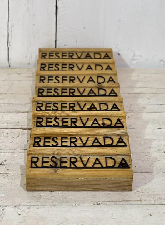 Cartelería reservado