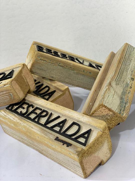 Cartelería reservado